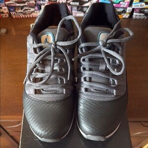 Jordan comfort sneakers - youth 6.5/women’s 8